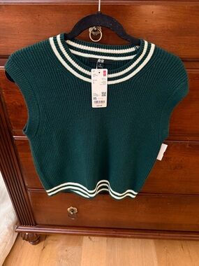 Uniqlo Green Sleeveless Knit Sweater with Striped Trim